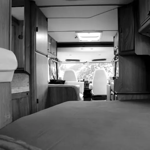 Interior de autocaravana
