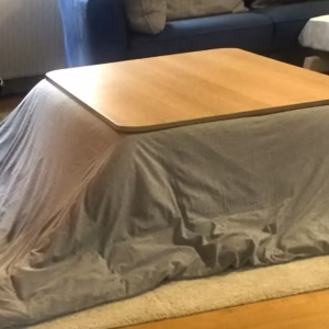 Instalación de Hot Feel en una mesa kotatsu HERGA ENERGY